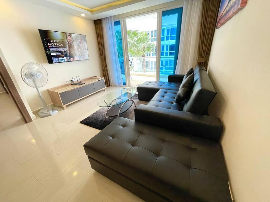 Апартаменты Large Luxury, Pool View, Grand Avenue, Pattaya - 202 Экстерьер фото